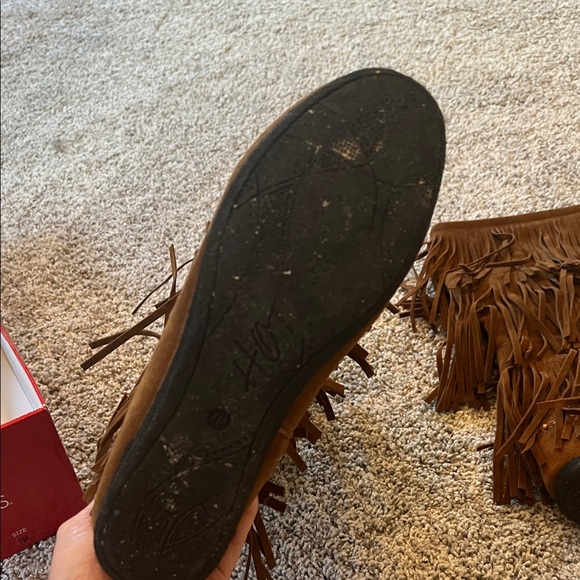 Hot Cakes Brown Fringe Moccasins - Picture 3 of 6